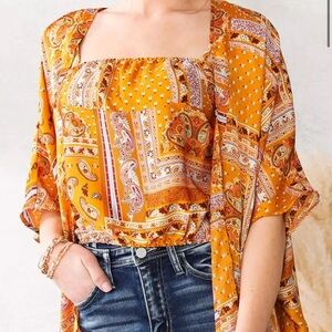 Willow and Root Paisley Print Satin tank and kimono 2 piece set